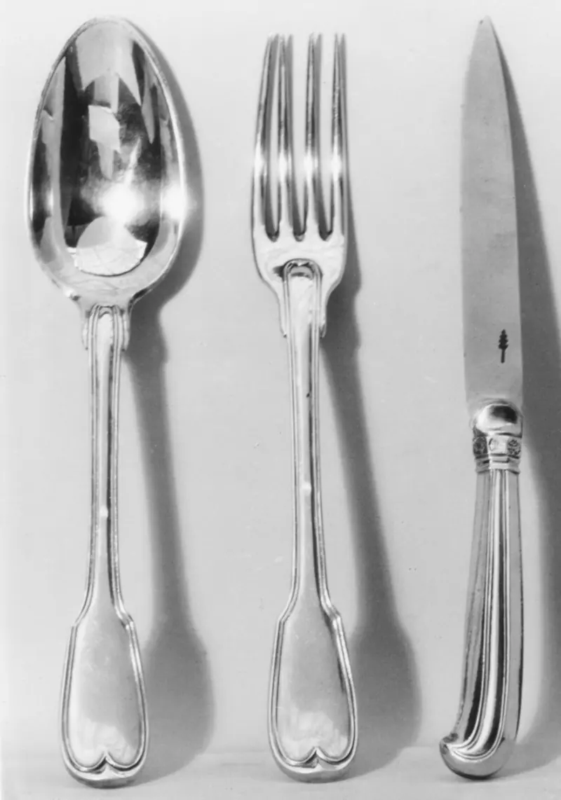 Cuillère, fourchette et couteau anciens en argent massif, modèle à filets, XVIIIe siècle