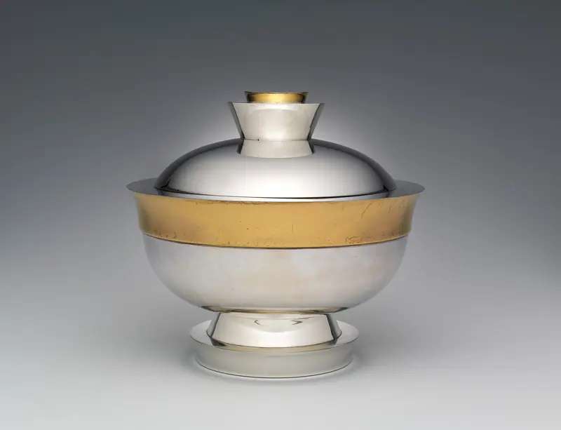 Soupière en argent Art déco de Jean Puiforcat aux lignes épurées