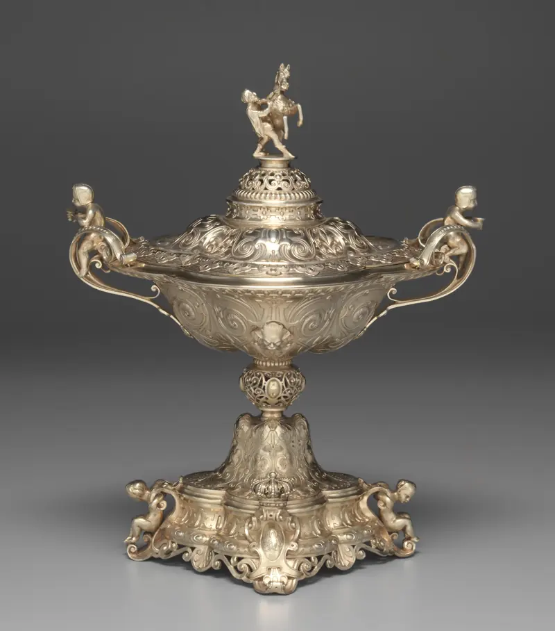 Pièce de milieu de table en vermeil ornée de figures, Charles-Nicolas Odiot