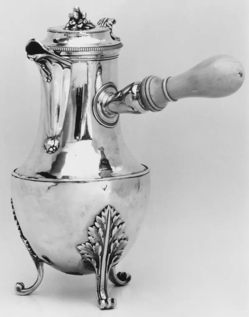 Verseuse en argent sur pieds avec manche latéral, orfèvrerie française de 1789